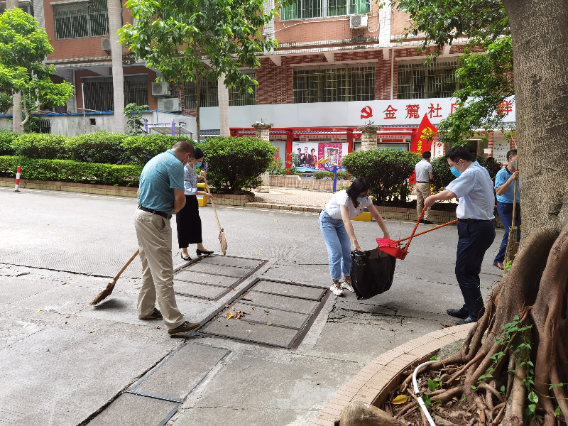 02 清理社区主干道.jpg