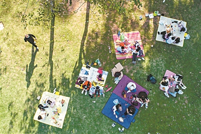 广州, 假日露营“热”不断升温4.jpg