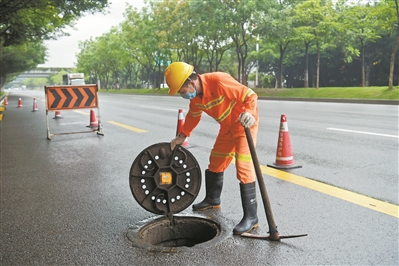 道路养护如何应对暴雨?.jpg