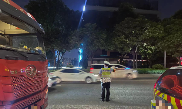 夜间直击超限货车治理！广州治超非现场立案数全省第一
