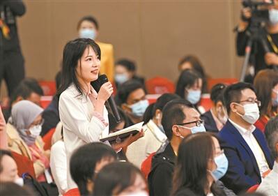 党的二十大新闻中心举行第五场记者招待会