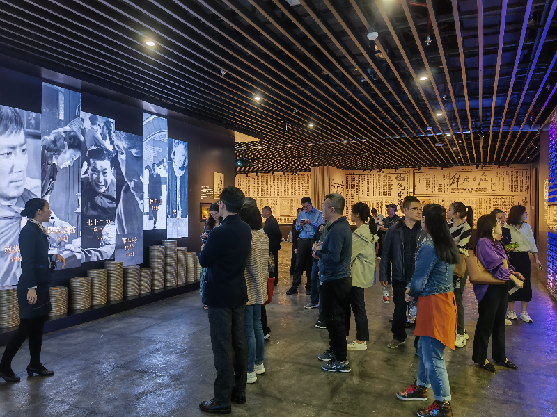 1201-广州市文化广电旅游局系统
举办2023年党支部书记培训班03.png