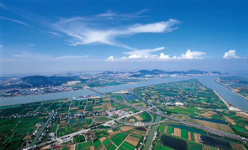 2024年驻穗领团“走进南沙港，共谋新机遇”活动举行