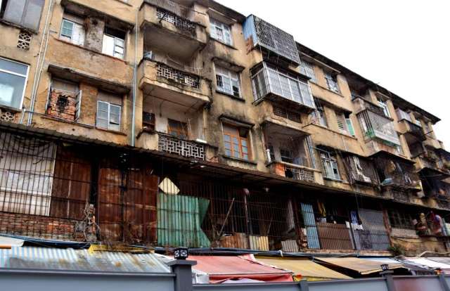 集群街2号楼改造前的外貌。 图片