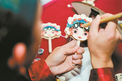 来自17国18城的国际友人来穗闹元宵 体验花城广州幸福之旅