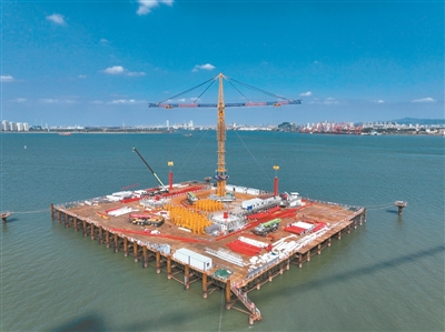 国内最高水上铁塔南沙露雏形