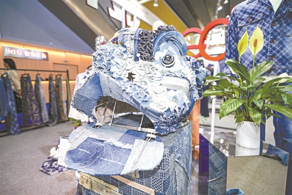 “时装大脑”赋能 全球衣橱焕新