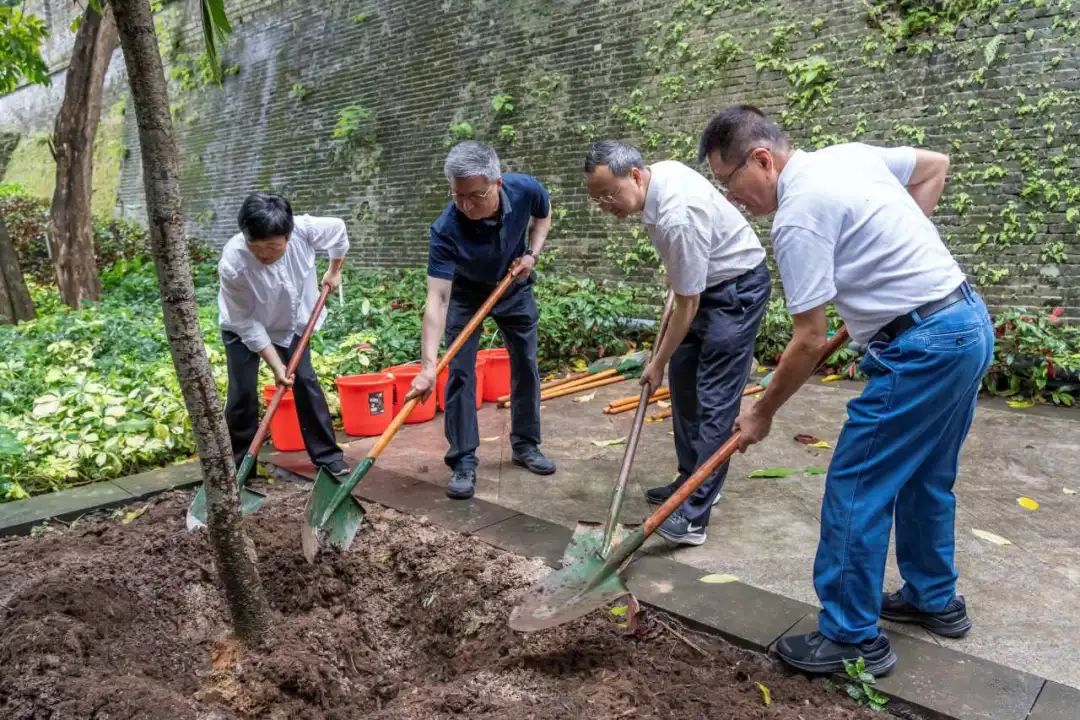 广州举办“两岸同心 绿美广州”植树活动