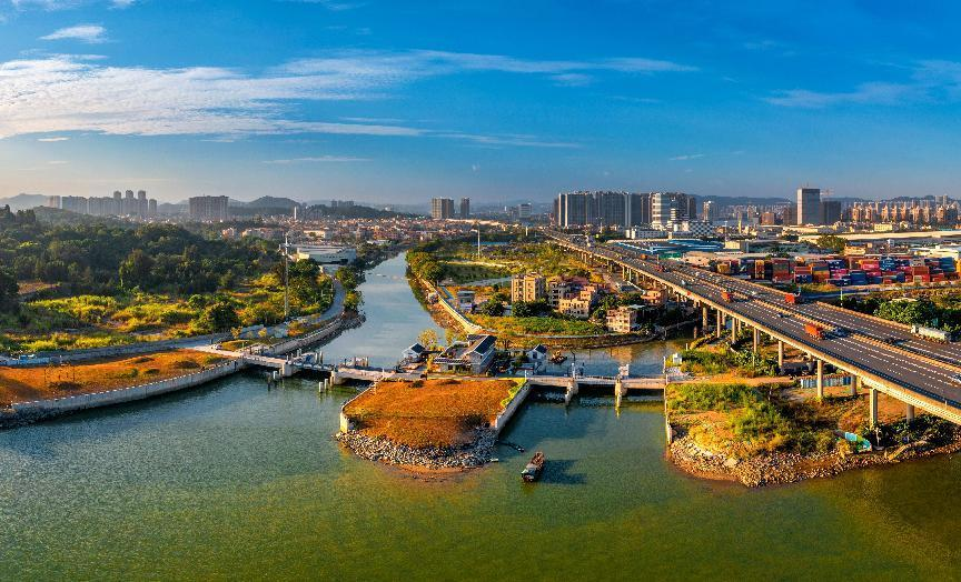 广州开发区、黄埔区：1～5月全区新签约优质项目170个，力争全年完成新签约项目400个