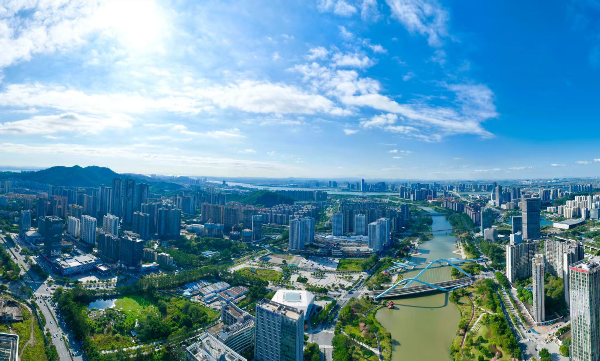 南沙临港经济高质量发展大会举行