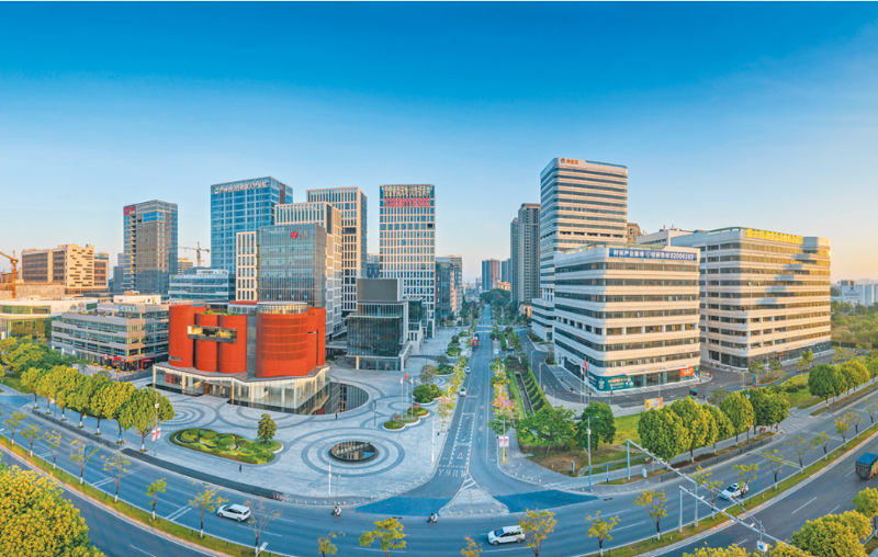 白云区“6+6+X”现代产业集群规模突破7000亿元大关