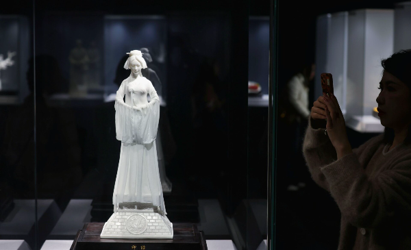 Guangzhou exhibition showcases 'Princess Yushu', centuries of porcelain tradition