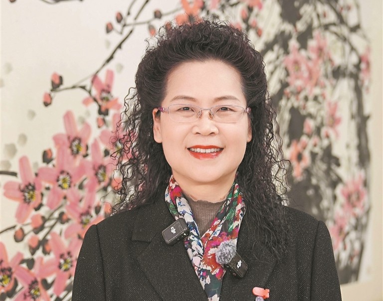 市人大代表陈武在推广阅读的道路上步履不停