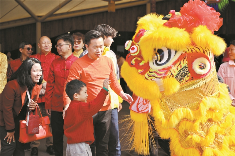 赏灯会、泡温泉、玩冰雪……新春来广州解锁金曲《祝福你》中的快乐密码