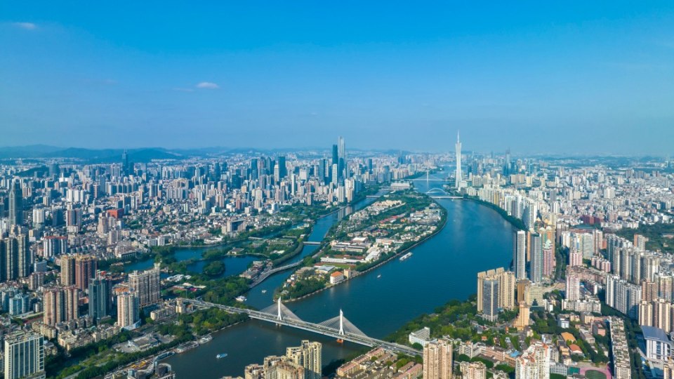 57个重大项目签约 协议投资1305亿元