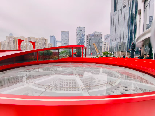 Guangzhou's spiral staircase sets Guinness World Record