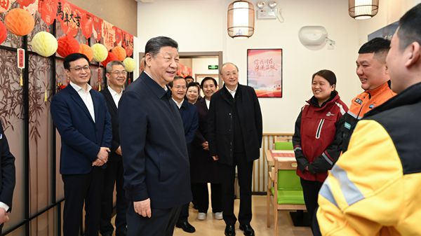 学习进行时丨习近平总书记关心劳动者的故事