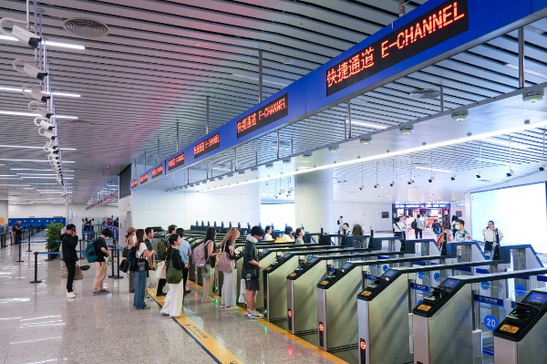 Guangzhou Baiyun Int'l Airport launches E-channel Registry